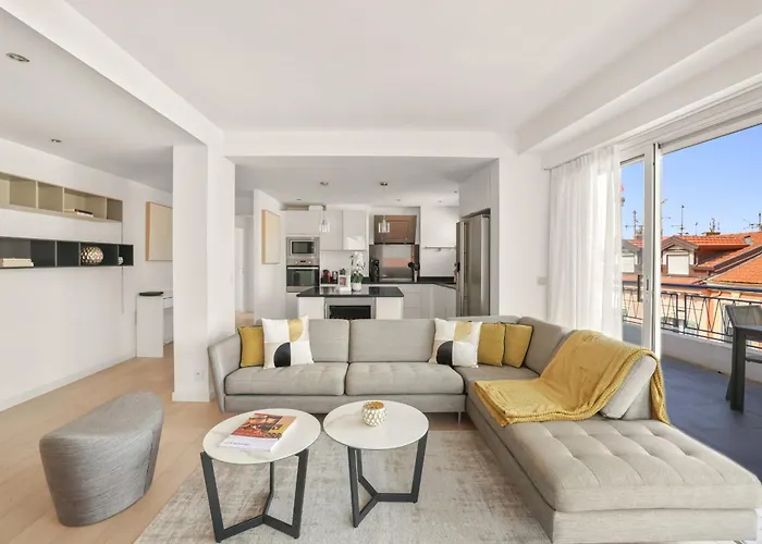 Ref 1493 - -city Center Banane District Daire Cannes