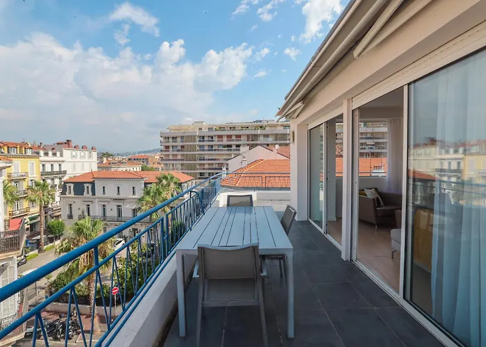 Apartment Ref 1493 - -city Center Banane District *