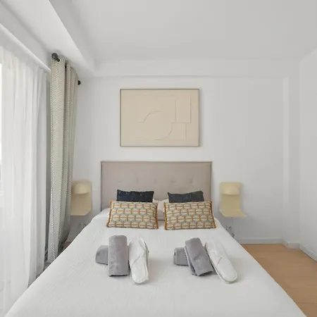 Ref 1493 - -city Center Banane District * 칸느